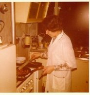 5692_1104004996285_1111537073_30295405_5022698_n